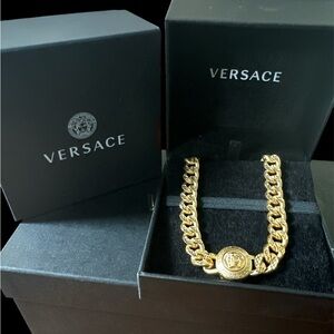 Versace Gold Medusa Chain Necklace! NEW IN BOX!